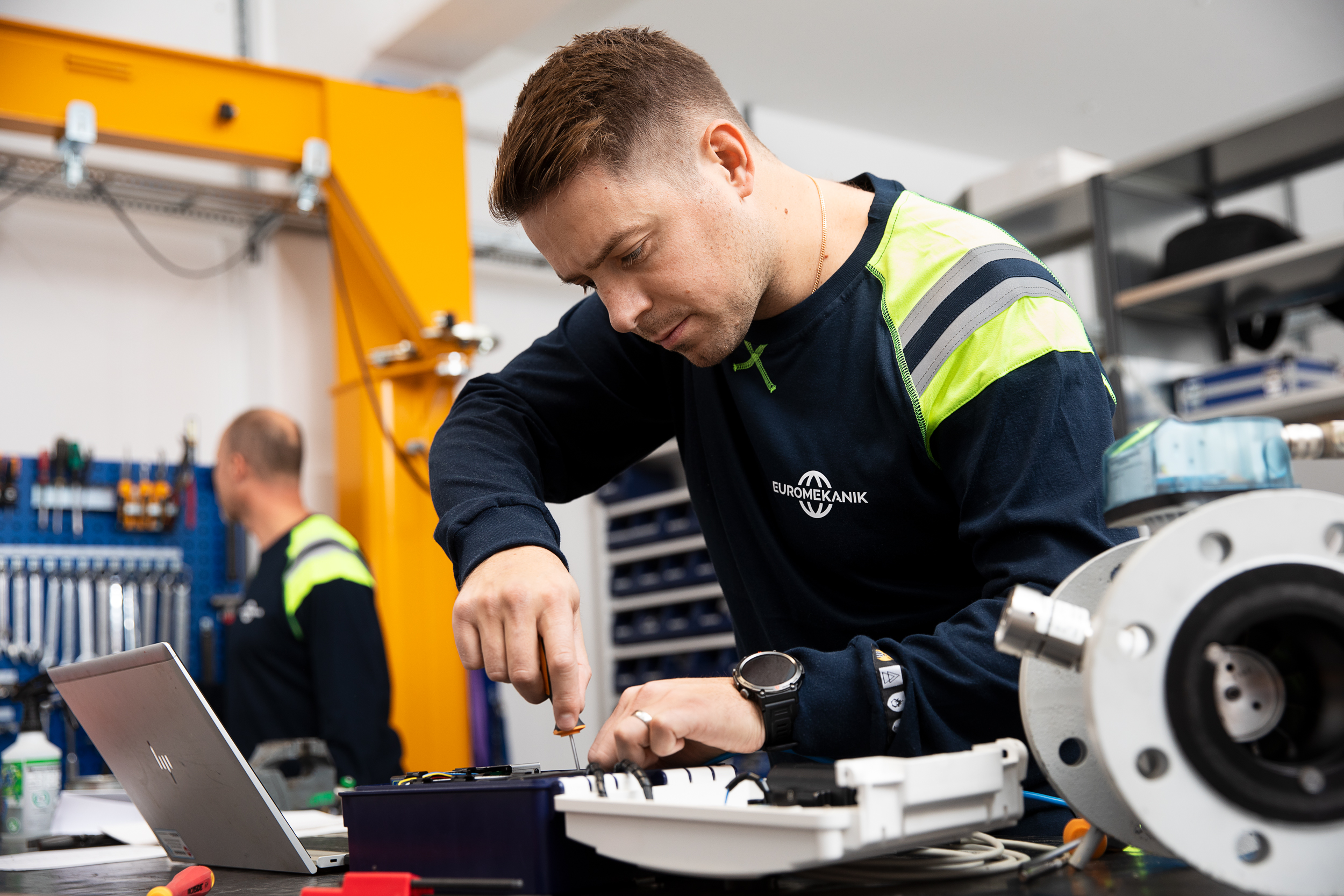 Installation & service